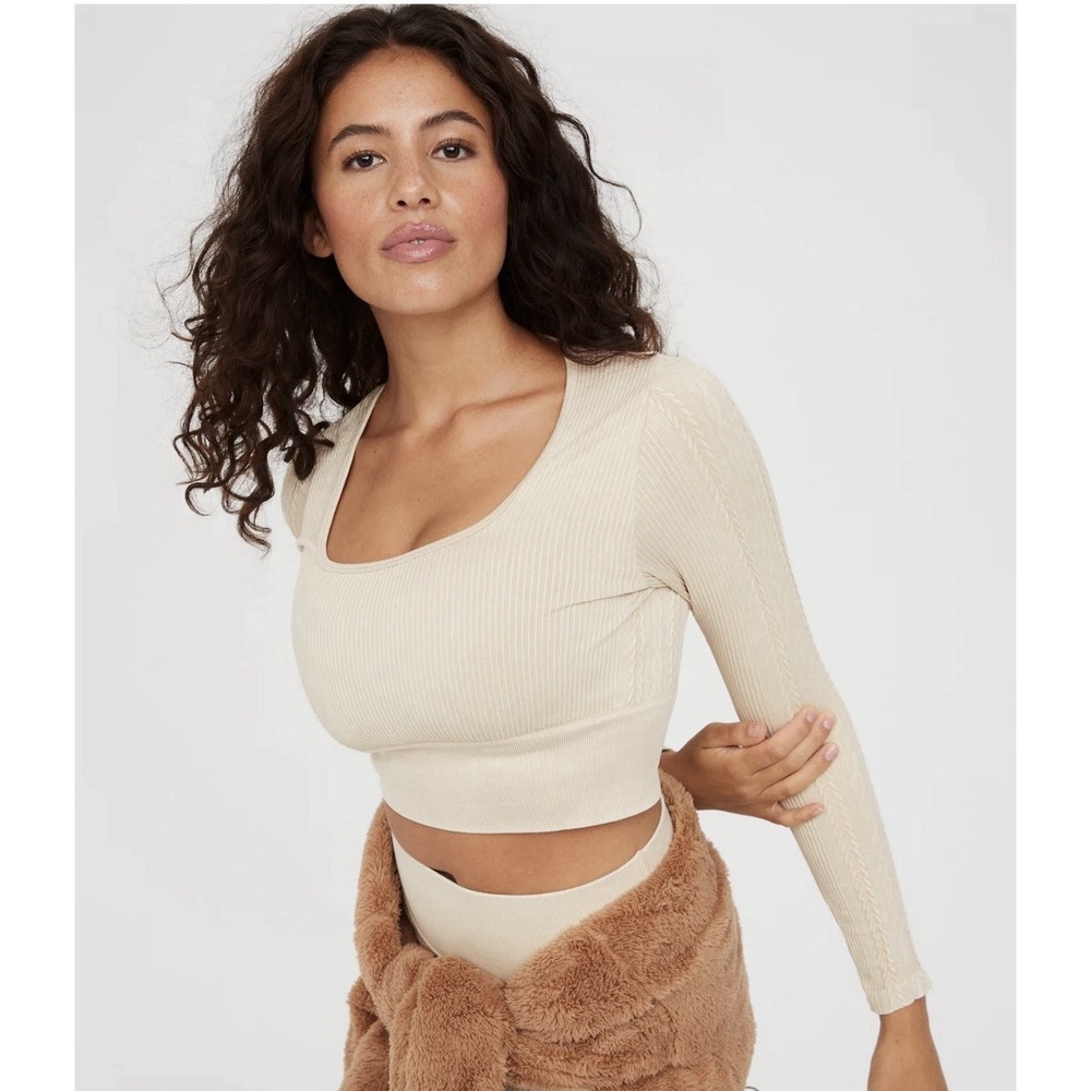 OFFLINE by Aerie Ribbed Seamless Cable Square Neck Long Sleeve Size Small